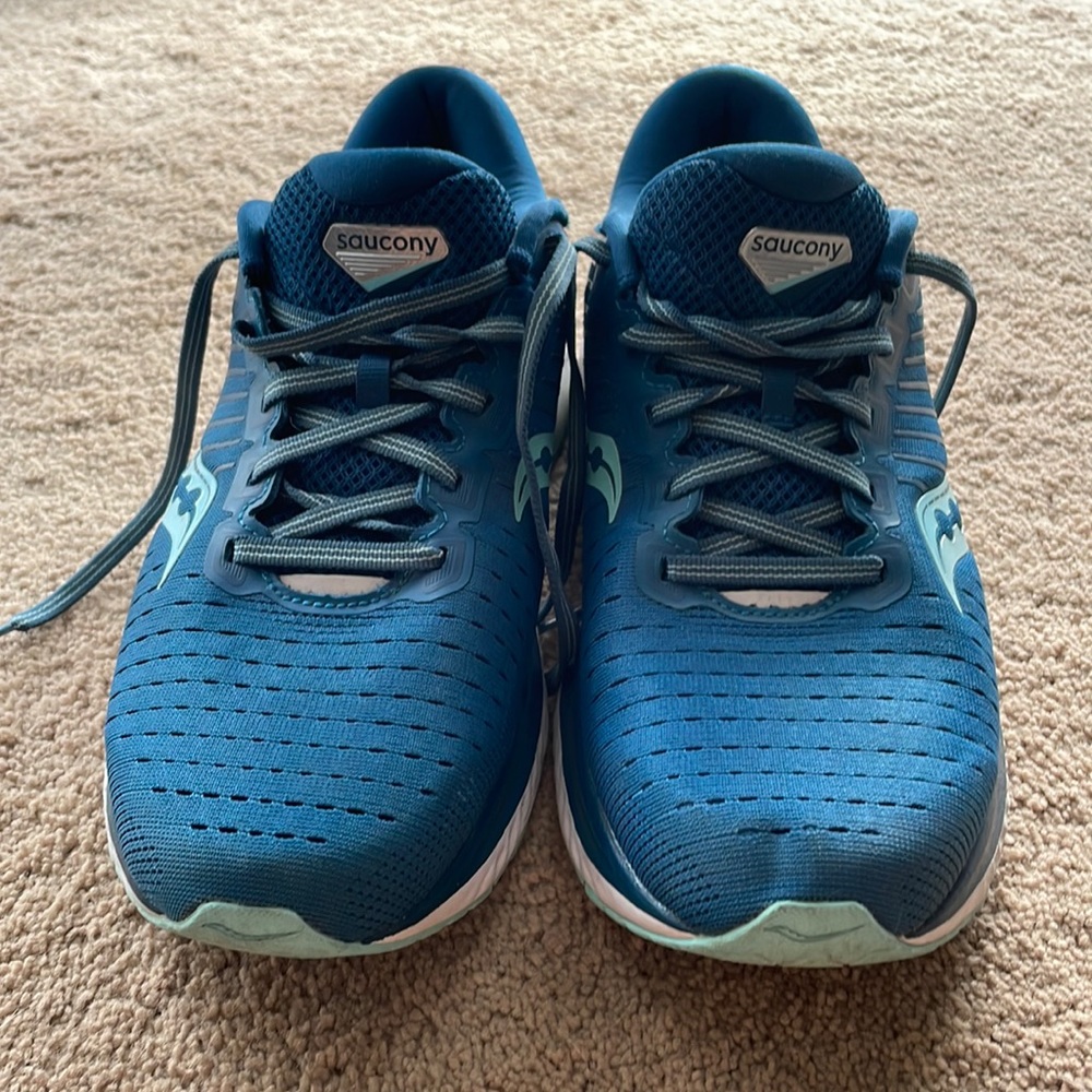 Saucony running sneakers